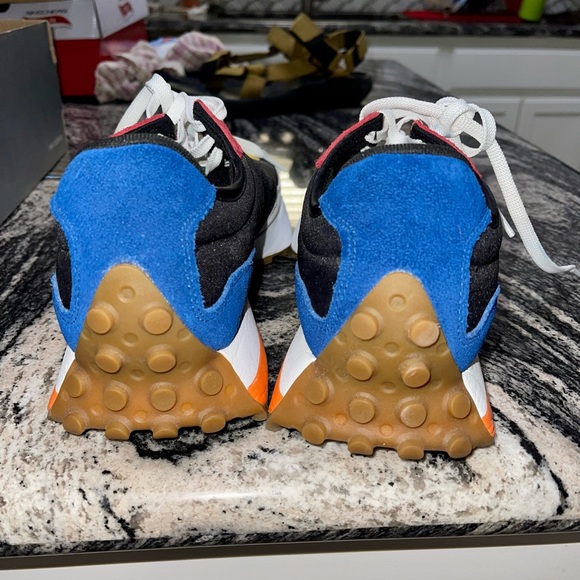 New Balance Men’s Sneaker 12D - Picture 4 of 8